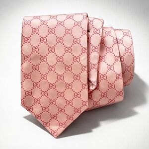 Gucci Pink GG Monogram Silk Tie, Blush Pink/Rose, 3.5” x 59”, like new